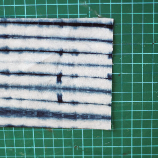 idea%5Fhow%2Dto%2Dsew%2Da%2Dpatchwork%2Dblanket%5Fstep%2D25.jpg?sw=554&q=85