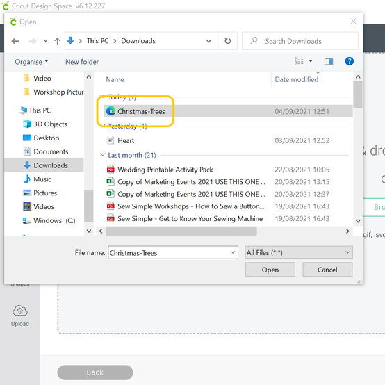 cricut-jumper-step-2_2.png?sw=554&q=85