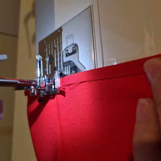 Idea_how-to-make-interchangeable-bunting_step5a.jpg?sw=554&q=85