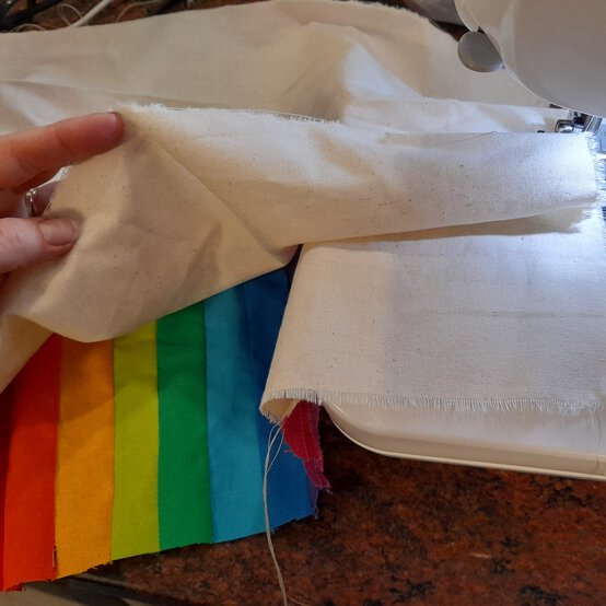 rainbow_mat_pride_7a.jpg?sw=554&q=85