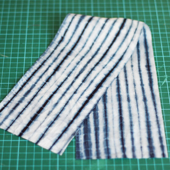 idea%5Fhow%2Dto%2Dsew%2Da%2Dpatchwork%2Dblanket%5Fstep%2D26.jpg?sw=554&q=85