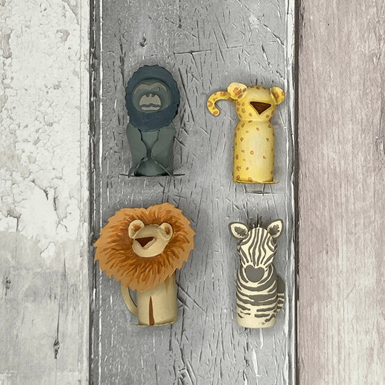 david-attenborough-peg-dolls_6a.jpg?sw=554&q=85