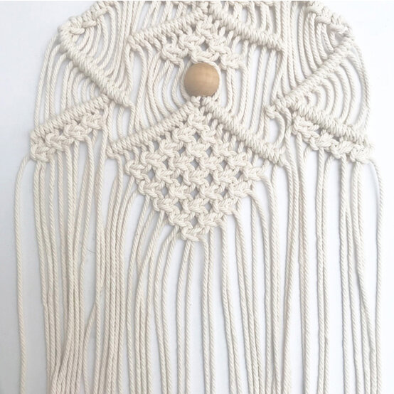 idea_macrame-large-christmas-tree_step33.jpg?sw=554&q=85