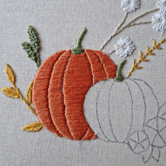 idea%5Fautumn%2Dembroidery%2Dprojects%2Dto%2Dtry%2Dhoop%5Fstep%2D10.jpg?sw=554&q=85
