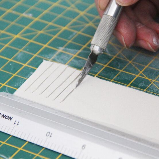 flower-ring-dish-4a.jpg?sw=554&q=85