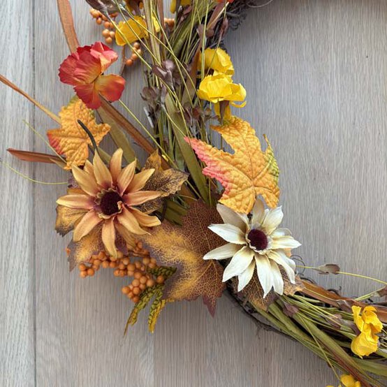 ideas%5Fautumn%2Dwreath%5Fstep%2D7a.jpg?sw=554&q=85