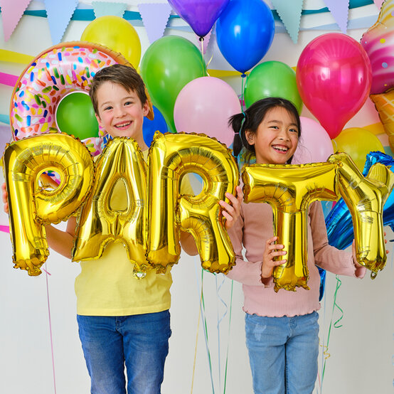 idea_amazing-party-ideas_balloons.jpg?sw=554&q=85