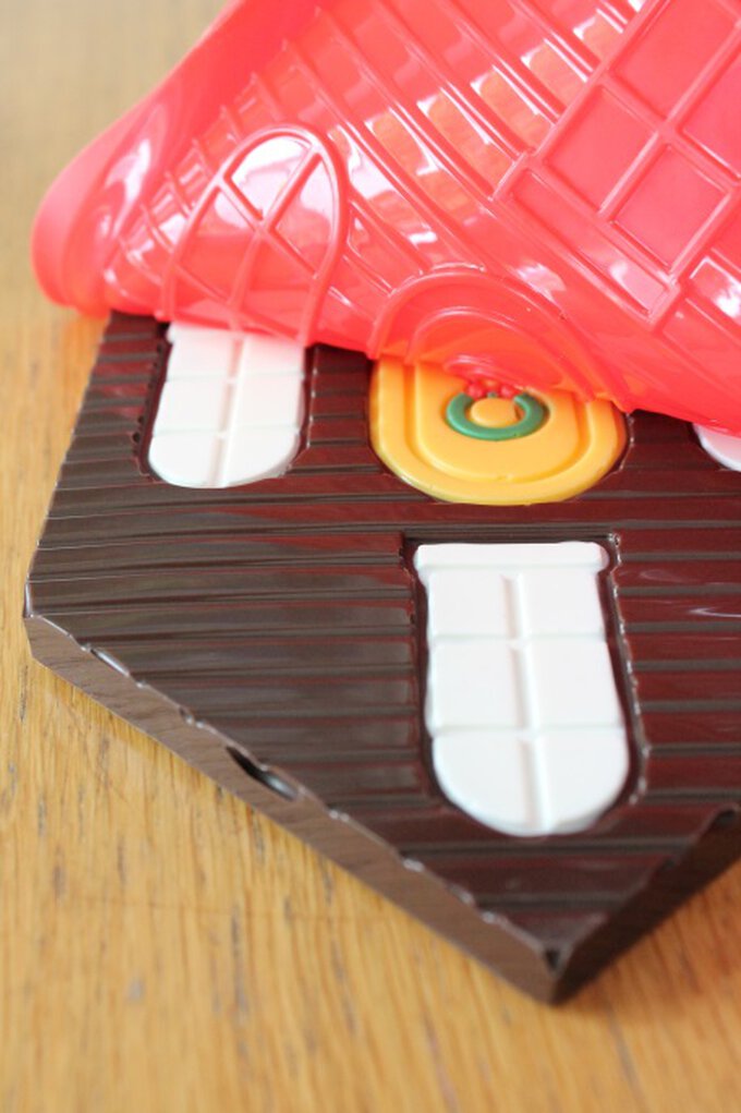 How to Make a Chocolate House Hobbycraft