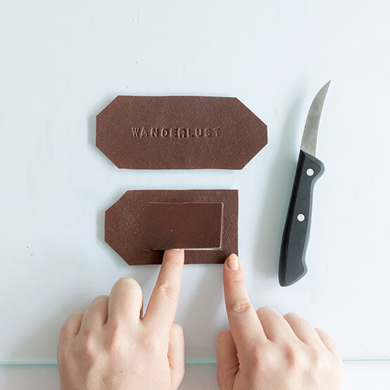 fimo-leather-effect_travel-time_luggage-tag_step-4.jpg?sw=554&q=85