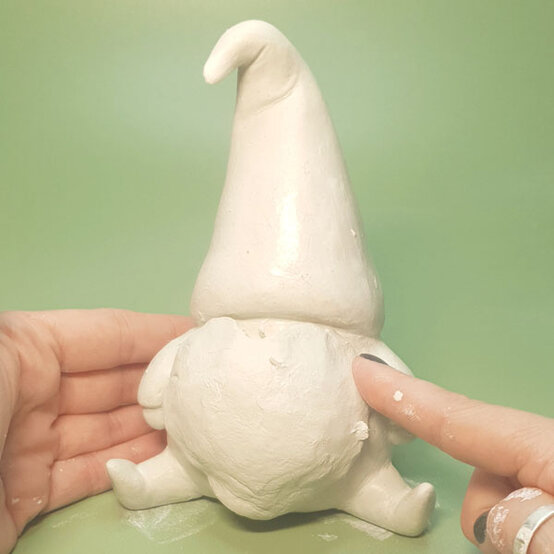 how-to-make-an-air-dry-clay-christmas-gnome_step-10c.jpg?sw=554&q=85