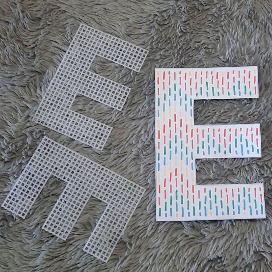 Idea_how-to-make-a-bargello-keyring_step1.jpg?sw=554&q=85