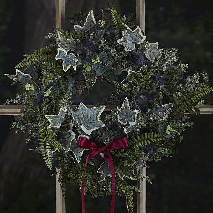artificial-modern-wreath-square.jpg?sw=680&q=85