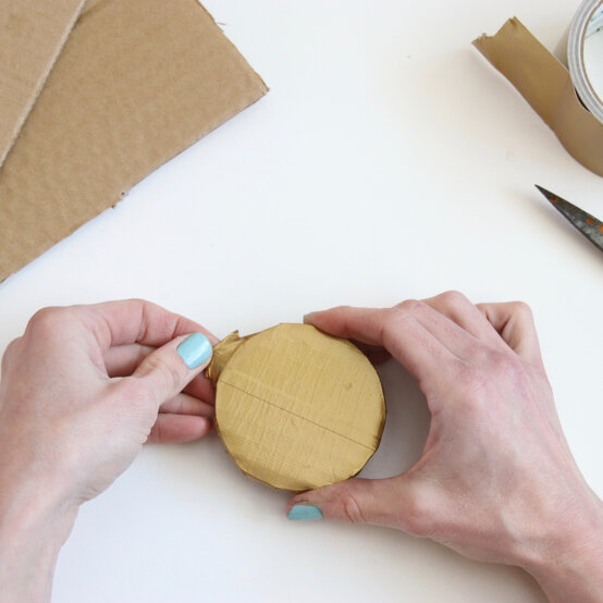 violet_beauregarde_cardboard_step_5.jpg?sw=554&q=85