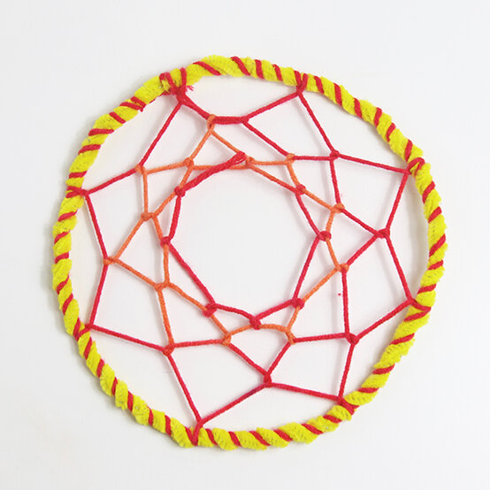 lbd-kcc-dreamcatcher-step4.jpg?sw=554&q=85