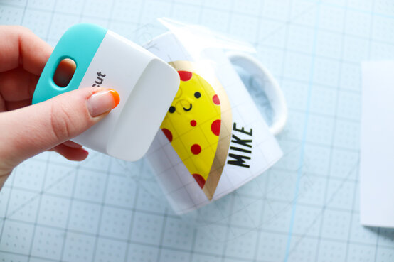 valentines-mugs-step-8.0.jpg?sw=554&q=85