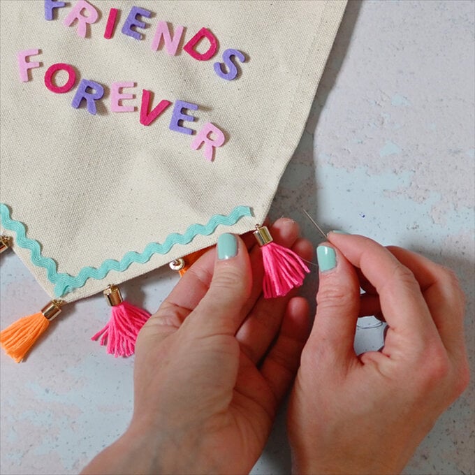 crafts-for-international-friendship-day41.jpg?sw=680&q=85