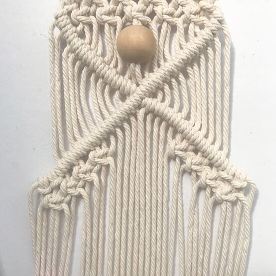 idea_macrame-large-christmas-tree_step14.jpg?sw=554&q=85