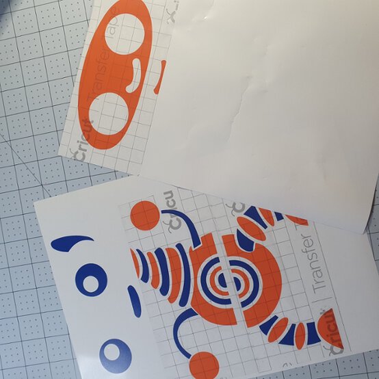 Cricut%20How%20to%20Personalise%20a%20Three%20Tier%20Trolley%20for%20Home%20Schooling%20with%20your%20Cricut%20Machine_Picture%2029.jpg?sw=554&q=85