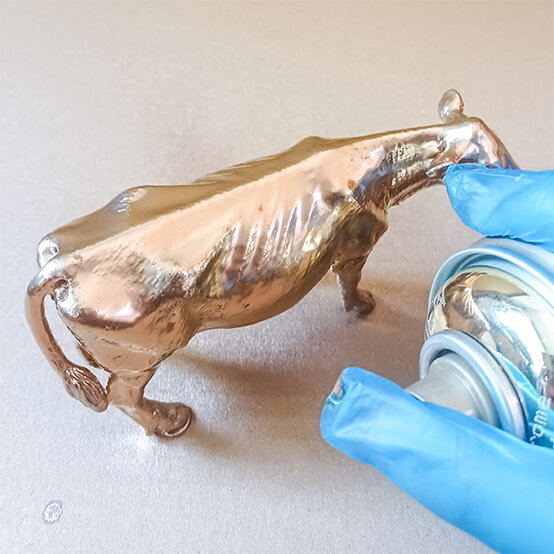 Toy%20Spray%20Paint_Step7b.jpg?sw=554&q=85