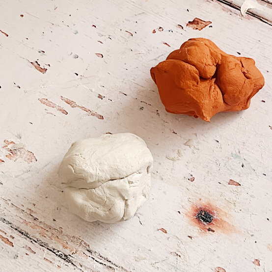 idea_clay-tree-decorations-candy_step1.jpg?sw=554&q=85