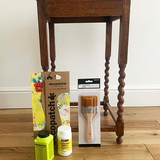 idea%5Fhow%2Dto%2Ddecoupage%2Don%2Dfurniture%5Fstep%2D1.jpg.png?sw=554&q=85