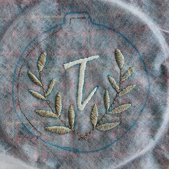 personalised-embroidered-decorations_step22.jpg?sw=554&q=85