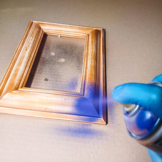 Frame%20Spray%20Paint_%20Step4a.jpg?sw=554&q=85