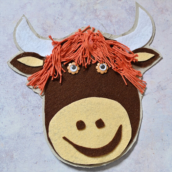 how-to-make-a-highland-cow-step4_1.jpg?sw=554&q=85