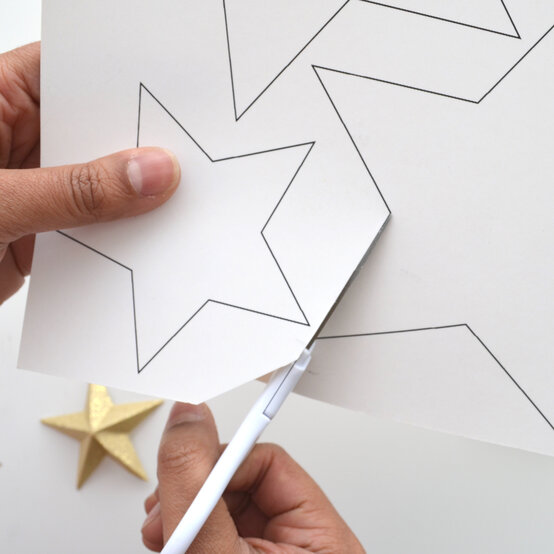 paper-star-garland_step2_2.jpg?sw=554&q=85