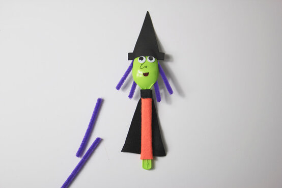 spoon_puppets_step5b.jpg?sw=554&q=85