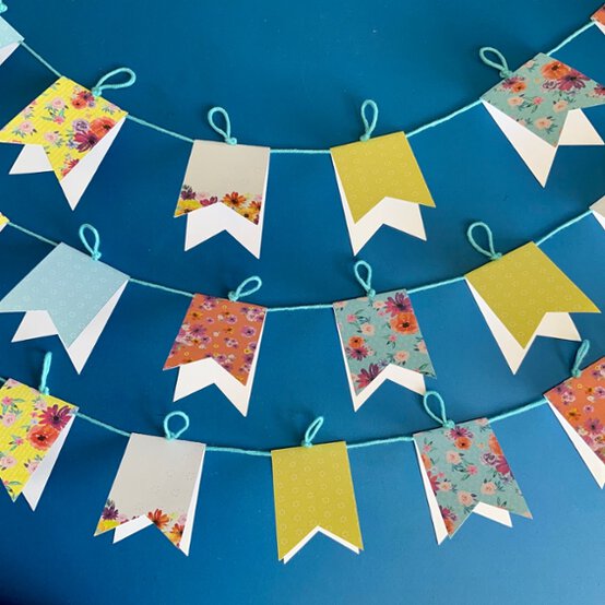 PaperFlagBunting_Step5.jpg?sw=554&q=85