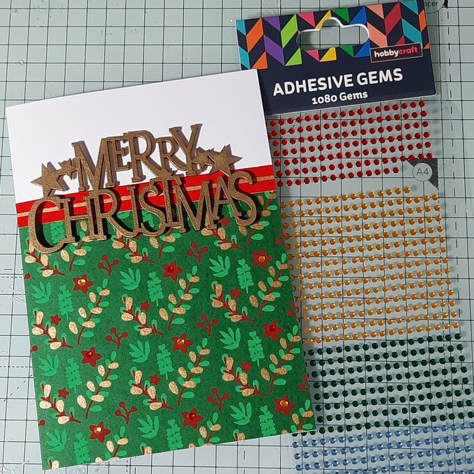 5-easy-christmas-cards_embossed-merry-christmas_step6.jpg?sw=680&q=85