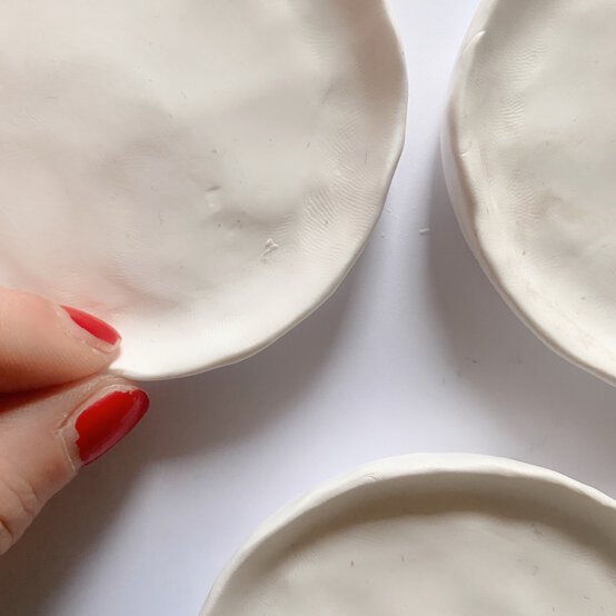 how_to_make_a_woodland_inspired_jewellery_dish_4.jpg?sw=554&q=85