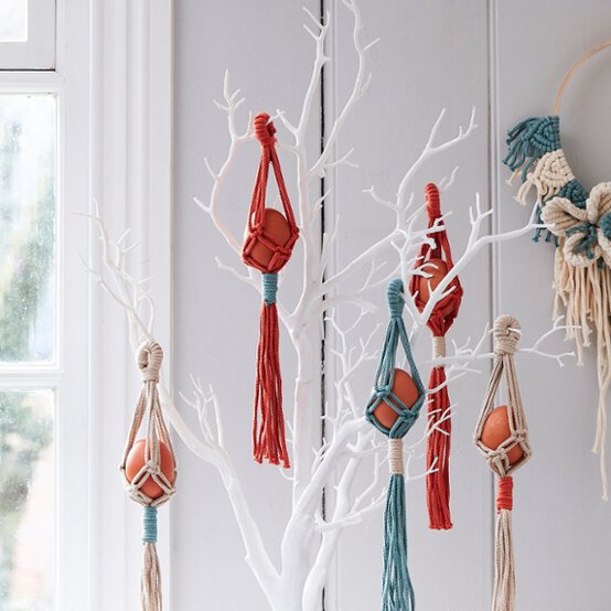 5_macrame_projects_for_beginners_egg_hangers.jpg?sw=554&q=85
