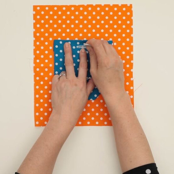 buttonpocket-step12.jpg?sw=554&q=85