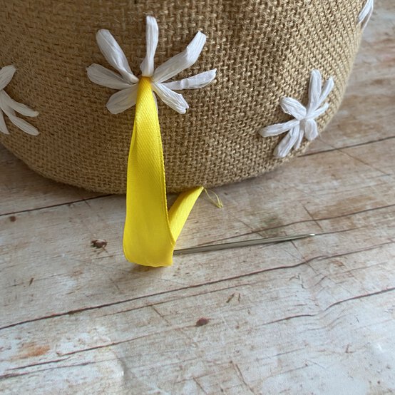 fabric-storage-baskets_step5.jpg?sw=554&q=85