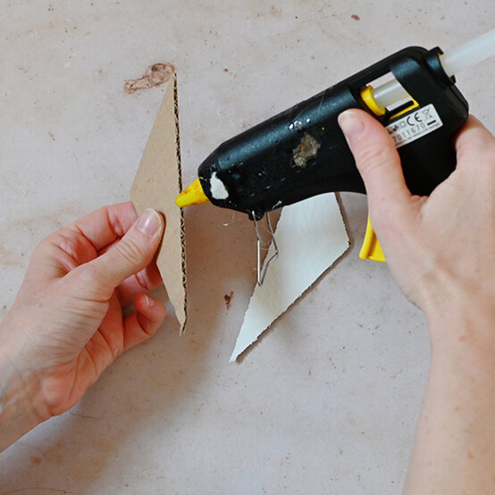 idea_christmas-tree-topper_step5a.jpg?sw=554&q=85