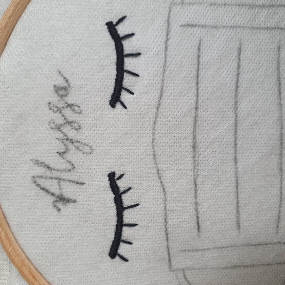 step-4a-how-to-make-a-face-covering-pouch.jpg?sw=554&q=85