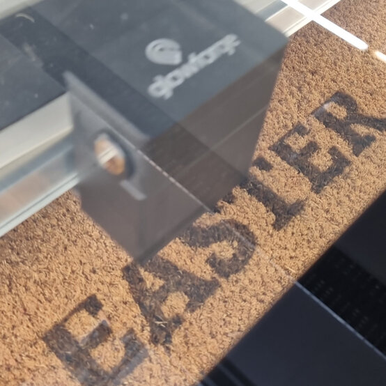 idea_glowforge-easter-doormat_step7a.jpg?sw=554&q=85