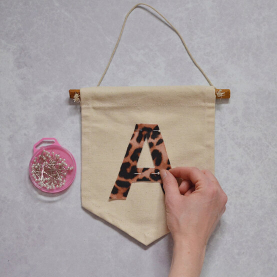 personalised-initial-banner_step3_3.jpg?sw=554&q=85