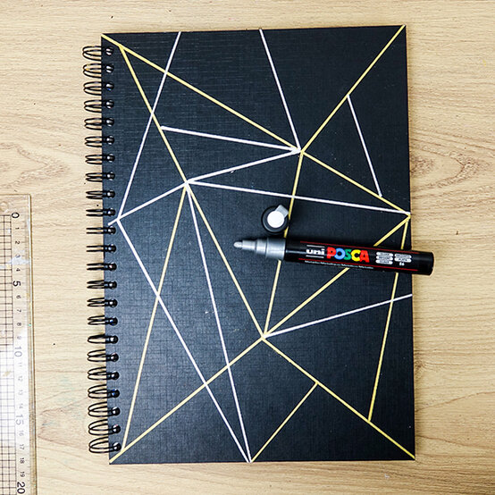 posca-geometric-seawhite-sketchbook-2-1.jpg?sw=554&q=85