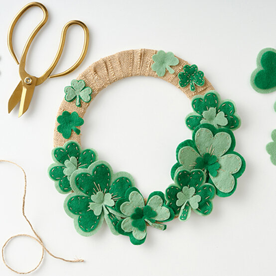 idea_st-patricks-day-projects_wreath.jpg?sw=554&q=85