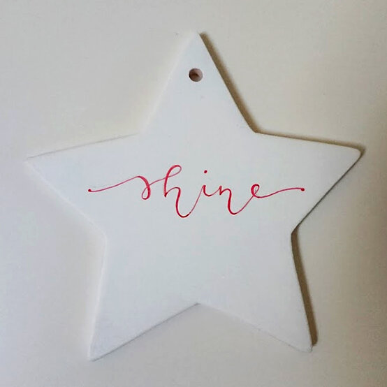 hanging-dec-star-step4.jpg?sw=554&q=85