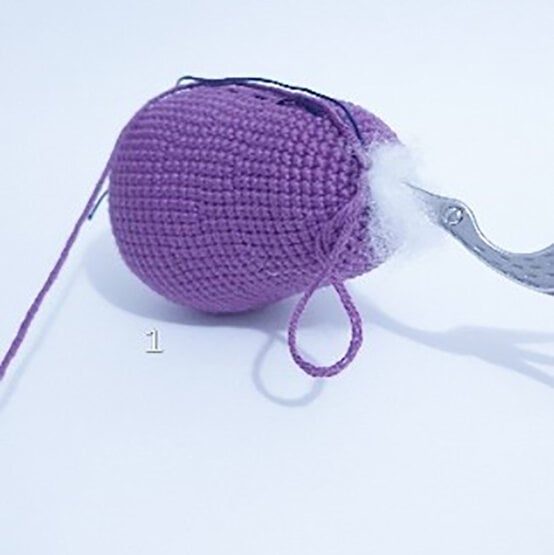 Idea_How-to-crochet-vegetables_Aubergine1.jpg?sw=554&q=85