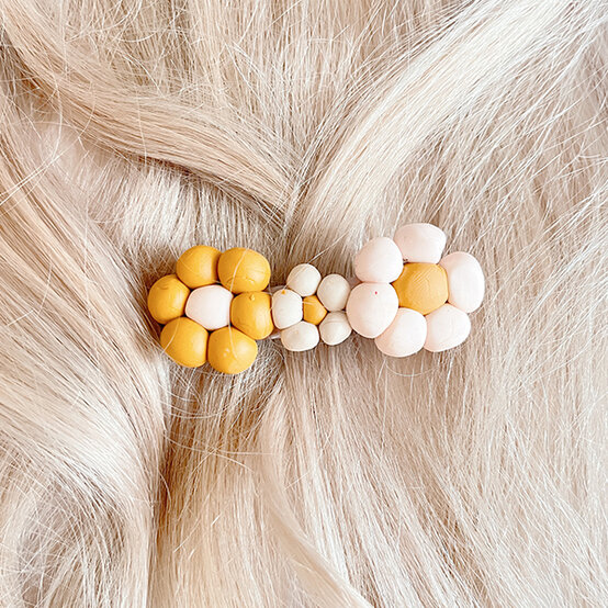 how-to-upcycle-hair-clips-with-fimo-4.jpg?sw=554&q=85