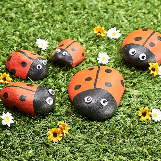 idea_summer-crafts-for-kids-for-under_ladybird.jpg?sw=554&q=85