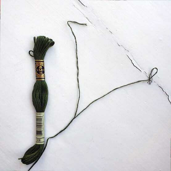 how-to-make-a-personalised-pet-%20stocking_Step3.jpg?sw=554&q=85