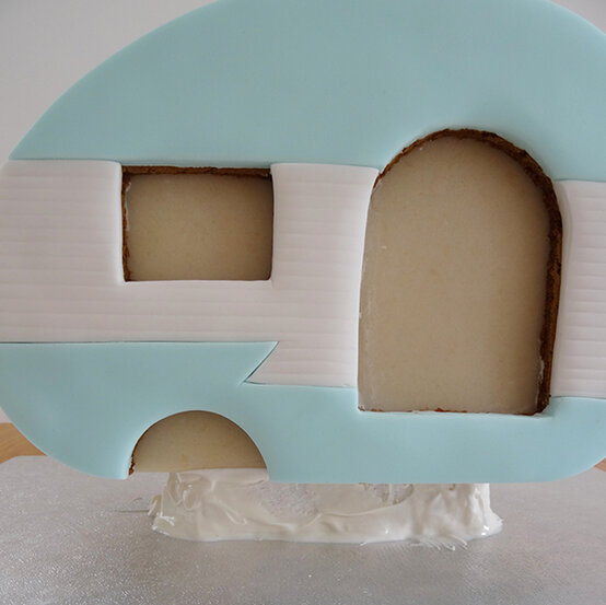 xmas-baking-lucy-caravan-cake24.jpg?sw=554&q=85