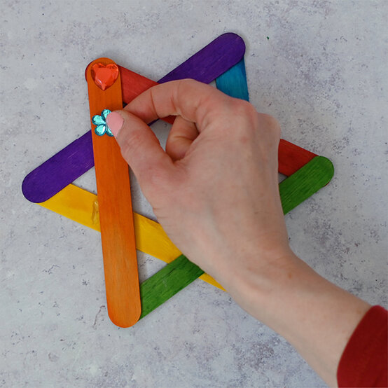 star-of-david-mobile_step3_2.jpg?sw=554&q=85