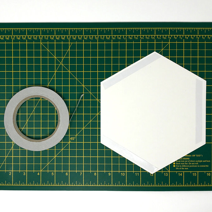 papercut-shadow-box_4_sq.jpg?sw=680&q=85